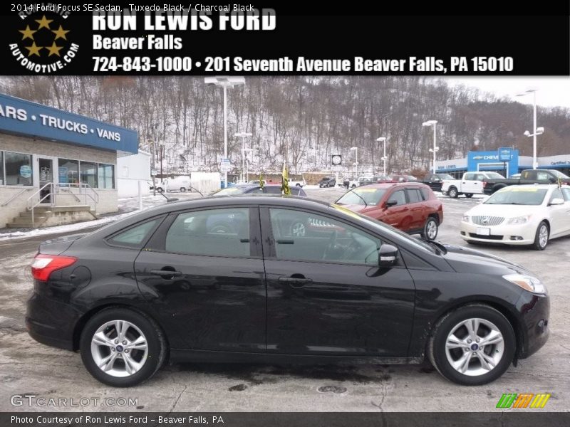 Tuxedo Black / Charcoal Black 2014 Ford Focus SE Sedan