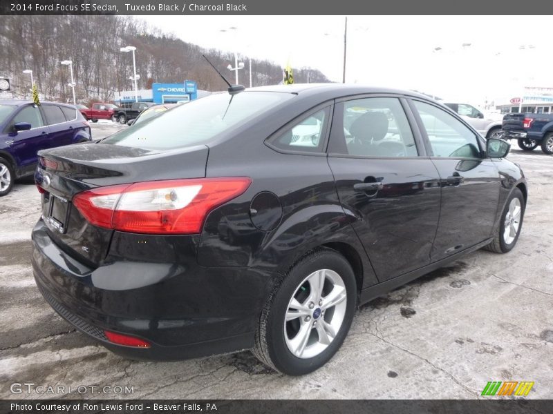 Tuxedo Black / Charcoal Black 2014 Ford Focus SE Sedan