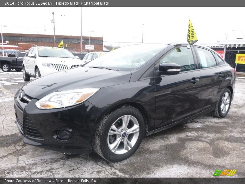 Tuxedo Black / Charcoal Black 2014 Ford Focus SE Sedan