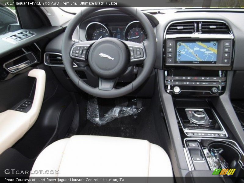 Ultimate Black / Latte 2017 Jaguar F-PACE 20d AWD Premium