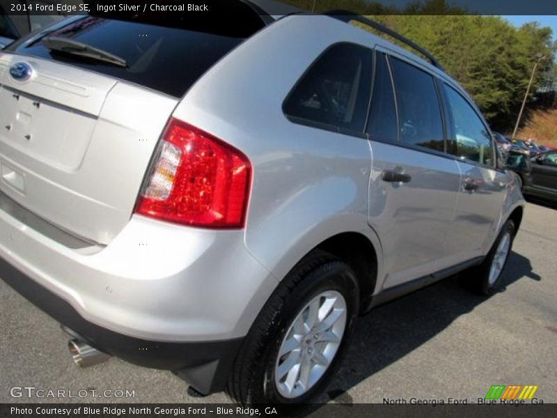 Ingot Silver / Charcoal Black 2014 Ford Edge SE