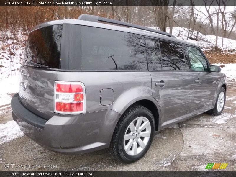 Sterling Grey Metallic / Medium Light Stone 2009 Ford Flex SE