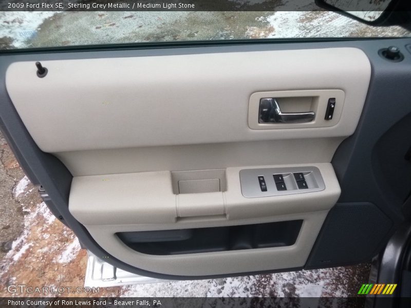 Sterling Grey Metallic / Medium Light Stone 2009 Ford Flex SE
