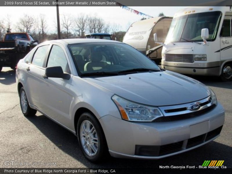 Brilliant Silver Metallic / Medium Stone 2009 Ford Focus SE Sedan