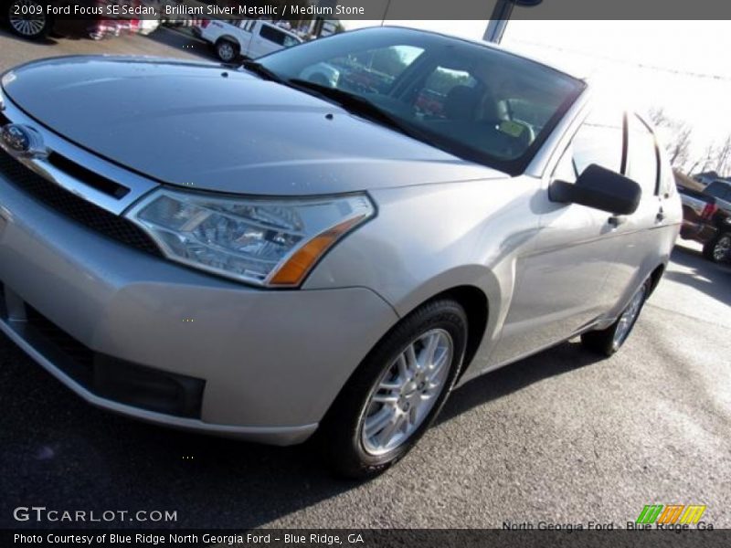 Brilliant Silver Metallic / Medium Stone 2009 Ford Focus SE Sedan