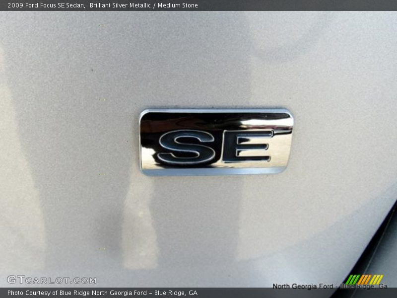 Brilliant Silver Metallic / Medium Stone 2009 Ford Focus SE Sedan