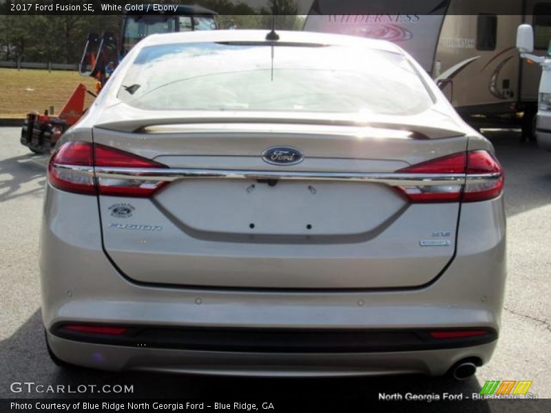 White Gold / Ebony 2017 Ford Fusion SE