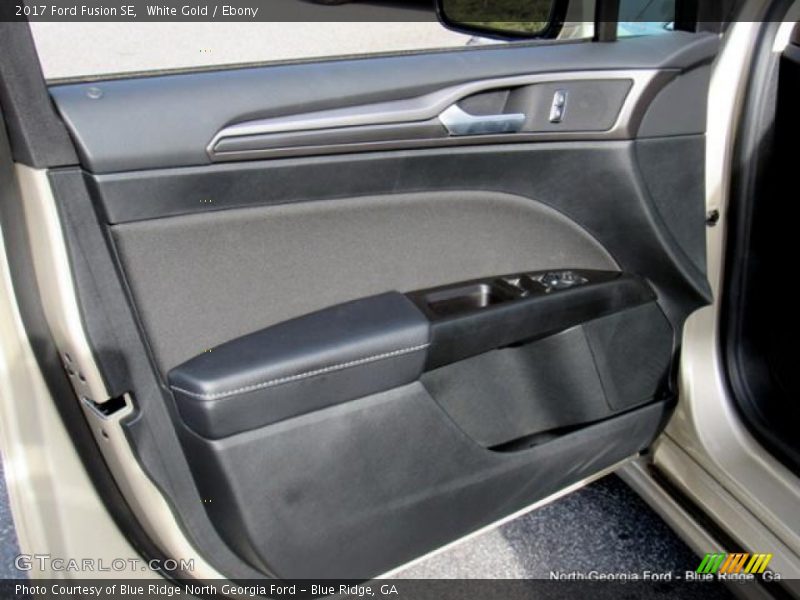 White Gold / Ebony 2017 Ford Fusion SE