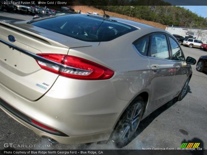White Gold / Ebony 2017 Ford Fusion SE