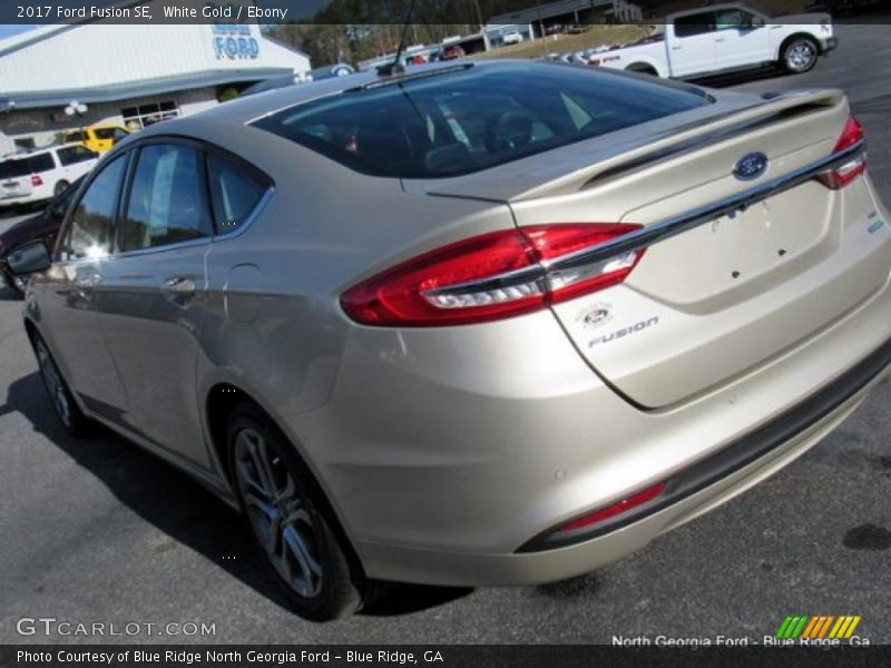 White Gold / Ebony 2017 Ford Fusion SE