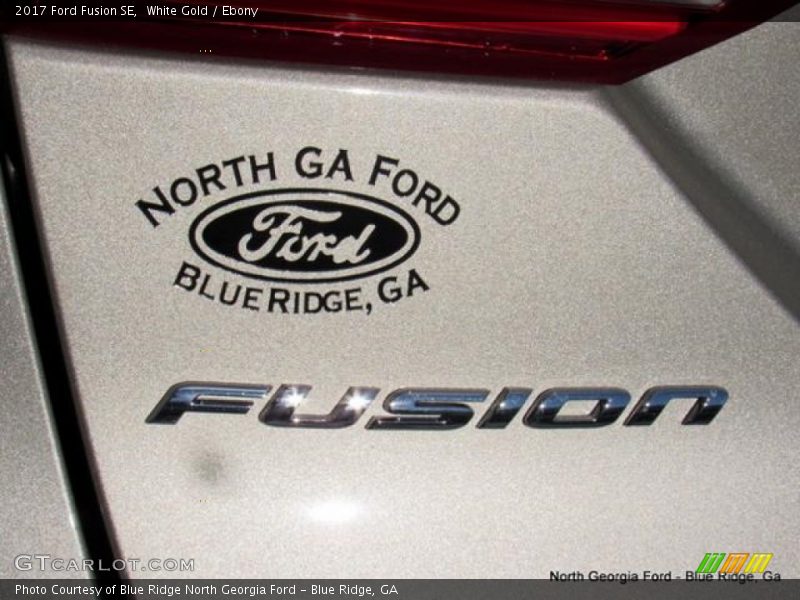 White Gold / Ebony 2017 Ford Fusion SE