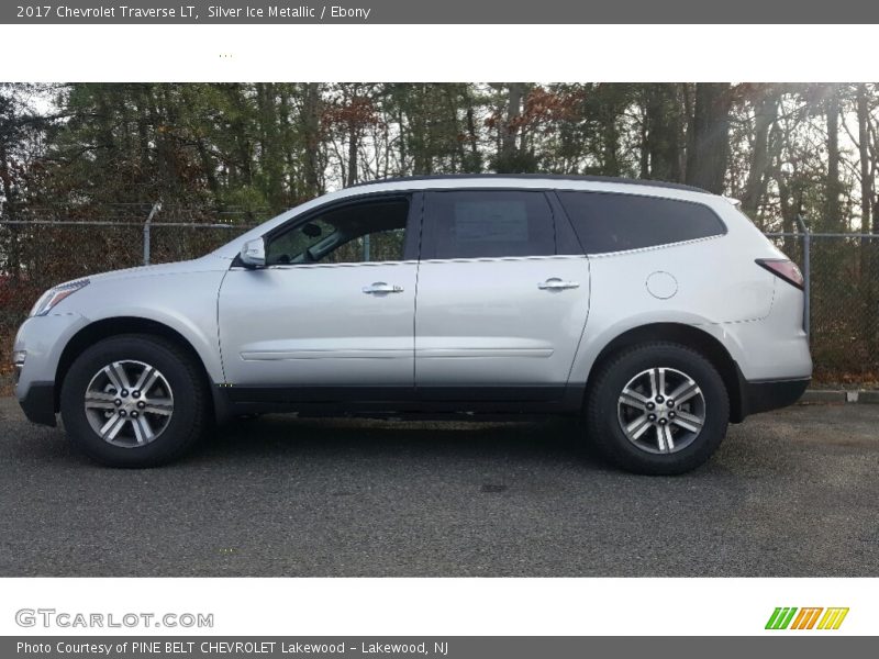 Silver Ice Metallic / Ebony 2017 Chevrolet Traverse LT