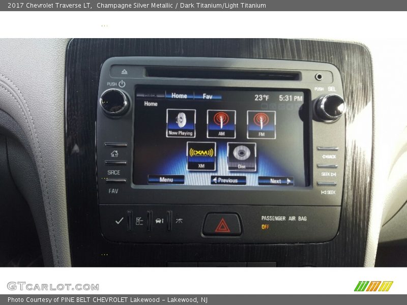 Champagne Silver Metallic / Dark Titanium/Light Titanium 2017 Chevrolet Traverse LT
