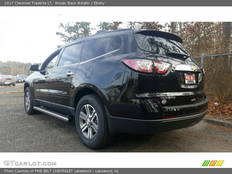 Mosaic Black Metallic / Ebony 2017 Chevrolet Traverse LT