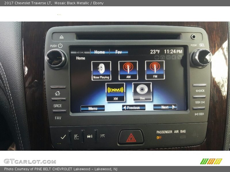 Mosaic Black Metallic / Ebony 2017 Chevrolet Traverse LT