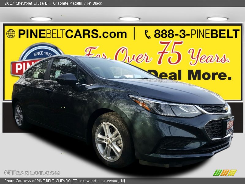 Graphite Metallic / Jet Black 2017 Chevrolet Cruze LT