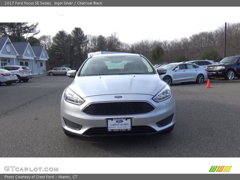 Ingot Silver / Charcoal Black 2017 Ford Focus SE Sedan