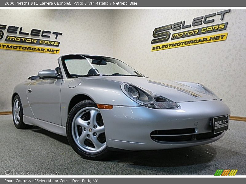 Arctic Silver Metallic / Metropol Blue 2000 Porsche 911 Carrera Cabriolet