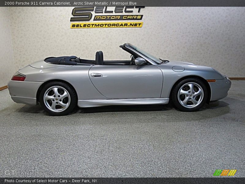 Arctic Silver Metallic / Metropol Blue 2000 Porsche 911 Carrera Cabriolet