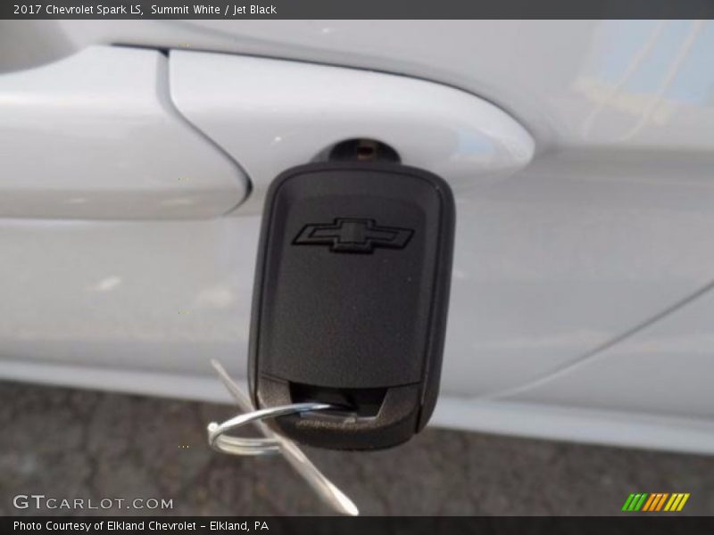 Summit White / Jet Black 2017 Chevrolet Spark LS