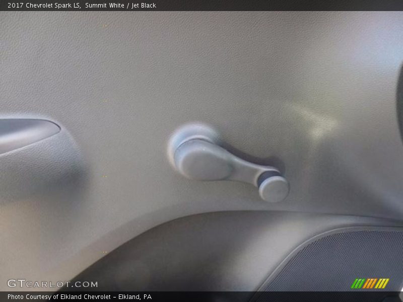 Summit White / Jet Black 2017 Chevrolet Spark LS