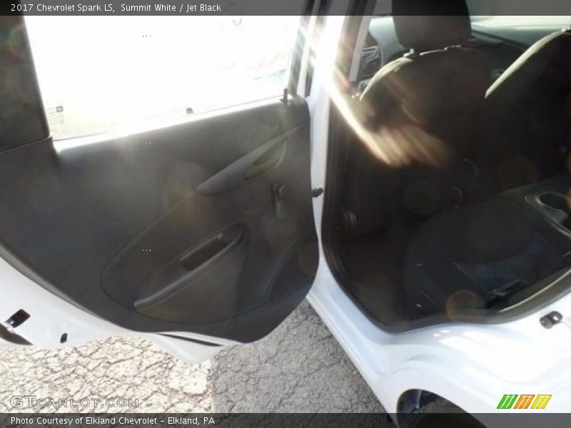 Summit White / Jet Black 2017 Chevrolet Spark LS