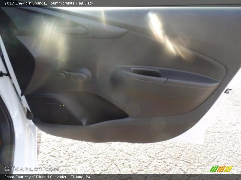Summit White / Jet Black 2017 Chevrolet Spark LS