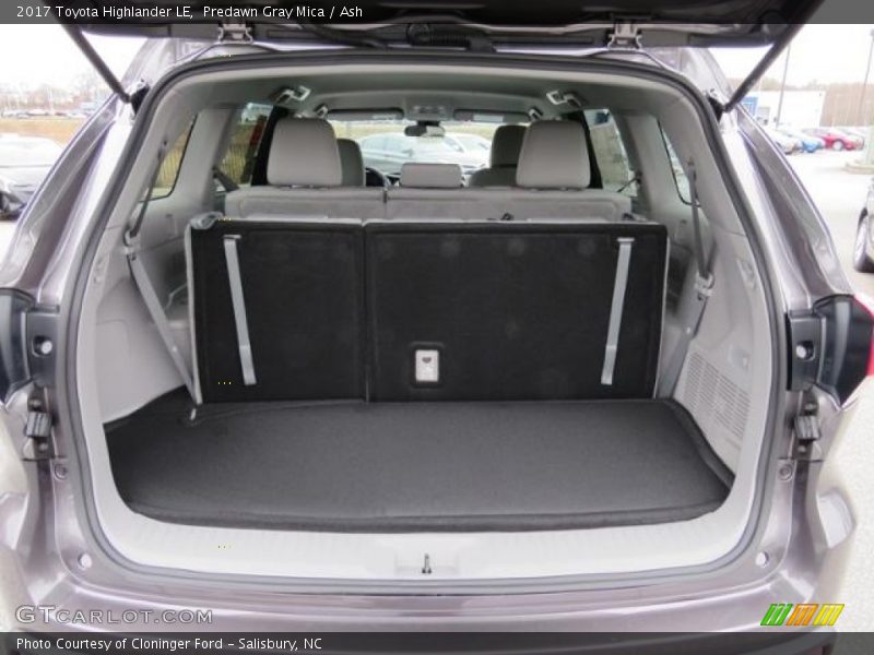  2017 Highlander LE Trunk