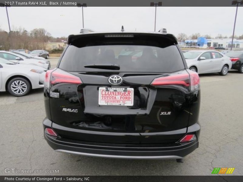 Black / Nutmeg 2017 Toyota RAV4 XLE