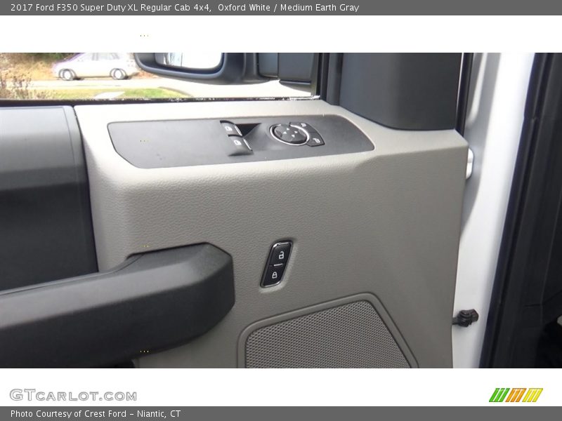 Oxford White / Medium Earth Gray 2017 Ford F350 Super Duty XL Regular Cab 4x4
