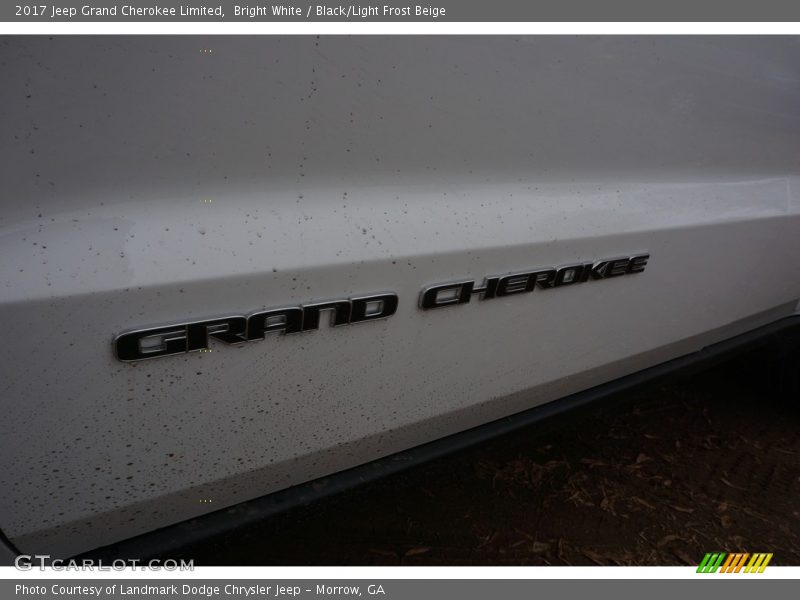 Bright White / Black/Light Frost Beige 2017 Jeep Grand Cherokee Limited