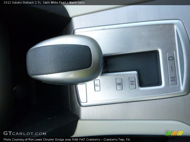 Satin White Pearl / Warm Ivory 2012 Subaru Outback 2.5i