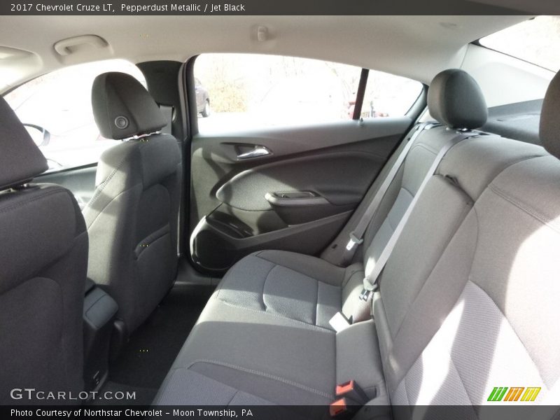 Pepperdust Metallic / Jet Black 2017 Chevrolet Cruze LT