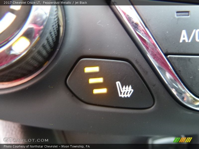 Pepperdust Metallic / Jet Black 2017 Chevrolet Cruze LT