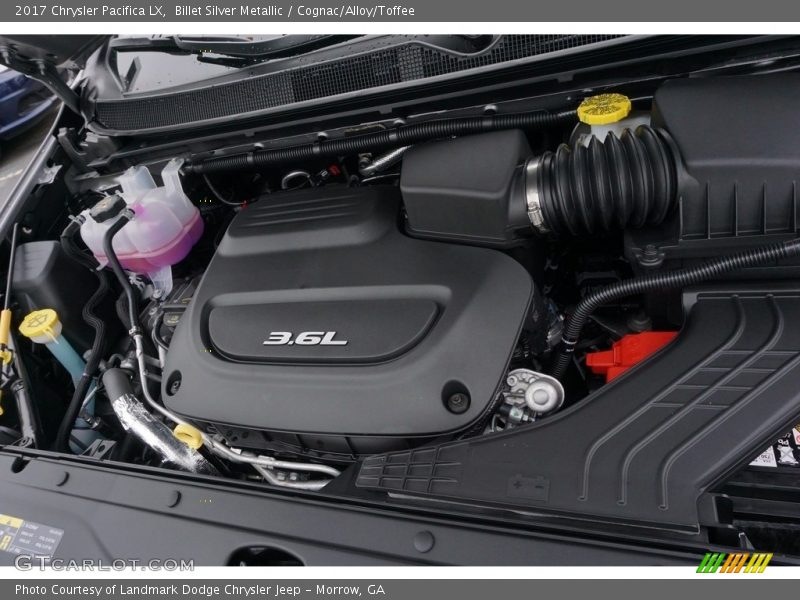 Billet Silver Metallic / Cognac/Alloy/Toffee 2017 Chrysler Pacifica LX