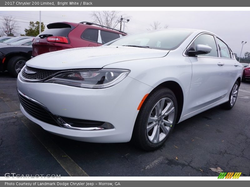 Bright White / Black 2017 Chrysler 200 Limited