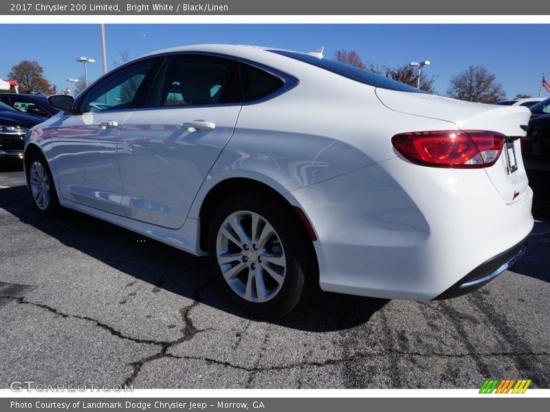 Bright White / Black/Linen 2017 Chrysler 200 Limited