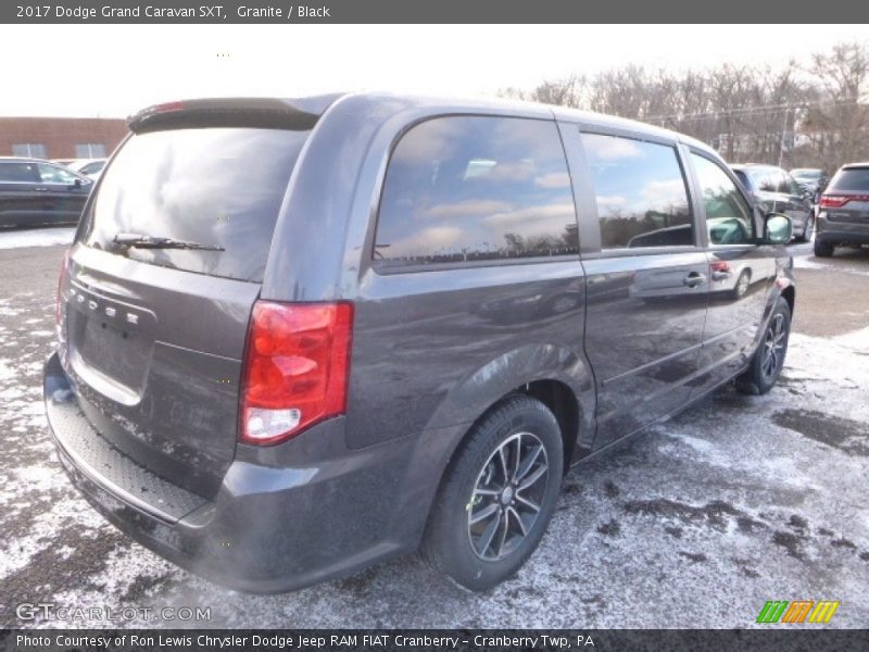 Granite / Black 2017 Dodge Grand Caravan SXT