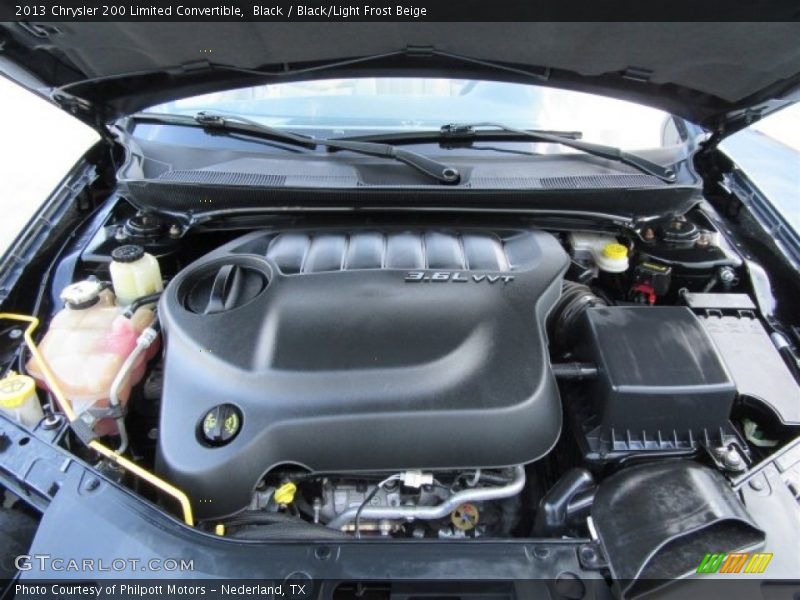 Black / Black/Light Frost Beige 2013 Chrysler 200 Limited Convertible