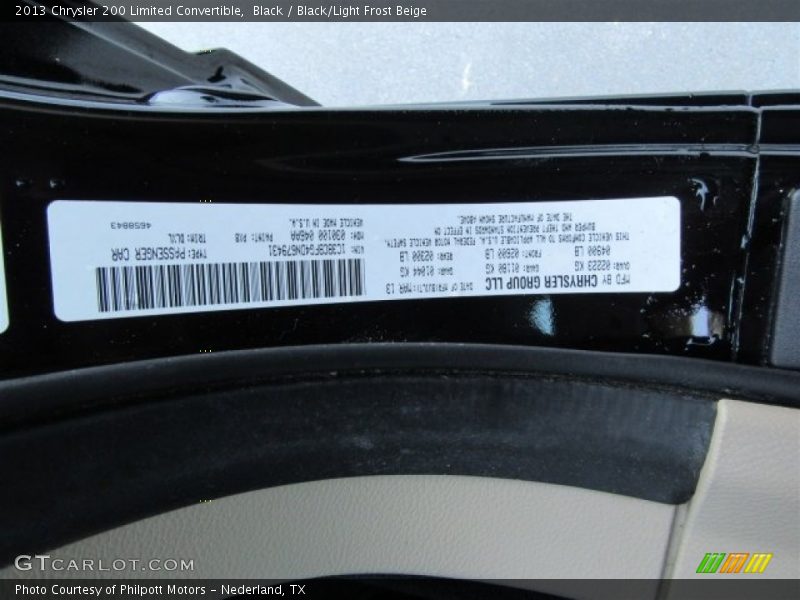 Black / Black/Light Frost Beige 2013 Chrysler 200 Limited Convertible