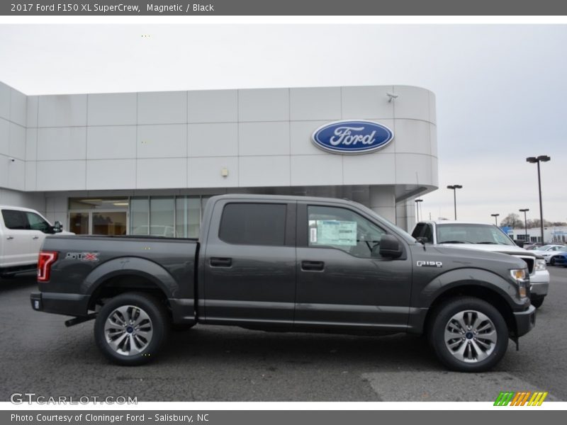 Magnetic / Black 2017 Ford F150 XL SuperCrew