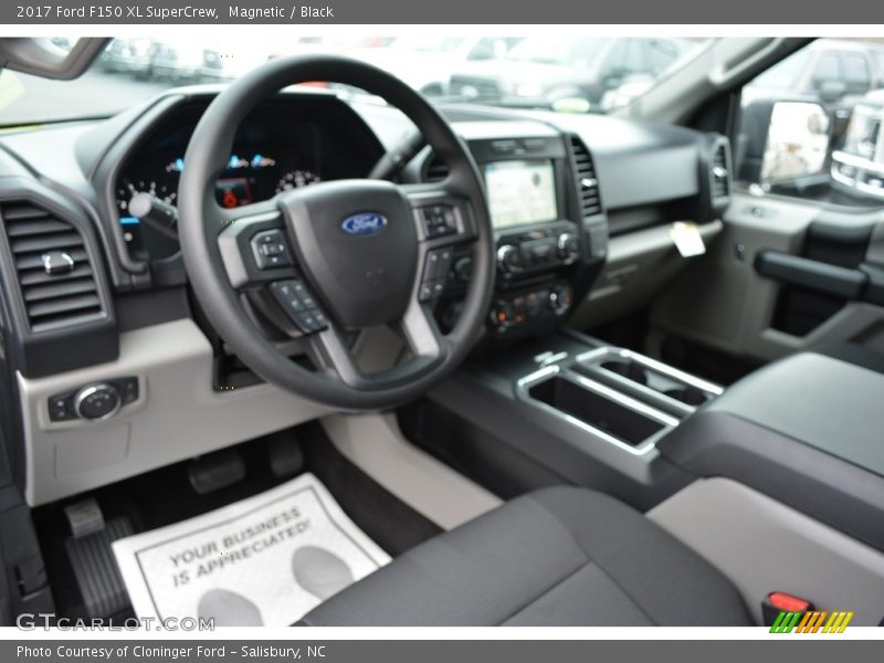 Magnetic / Black 2017 Ford F150 XL SuperCrew