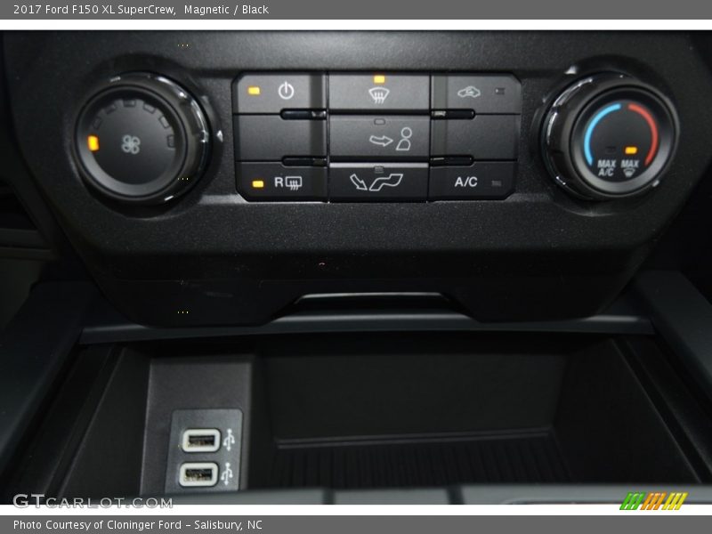 Magnetic / Black 2017 Ford F150 XL SuperCrew