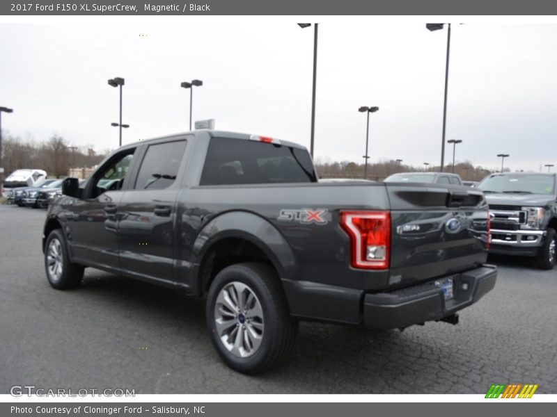 Magnetic / Black 2017 Ford F150 XL SuperCrew