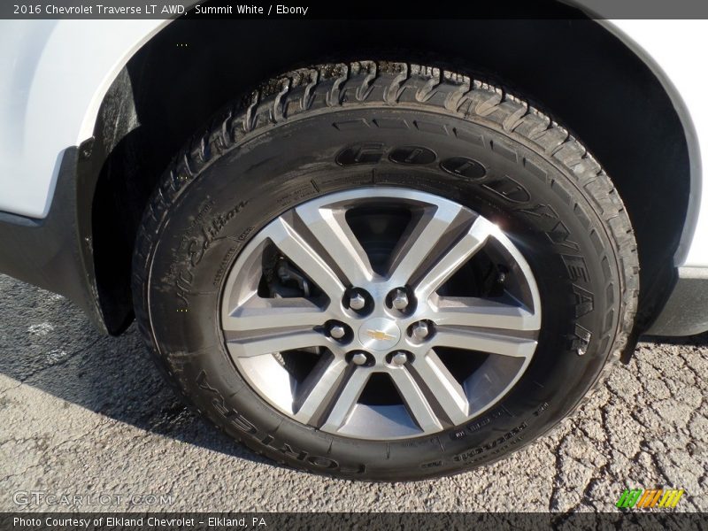 Summit White / Ebony 2016 Chevrolet Traverse LT AWD