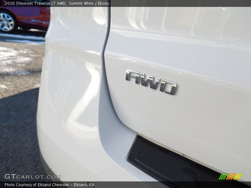 Summit White / Ebony 2016 Chevrolet Traverse LT AWD