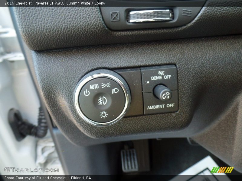 Summit White / Ebony 2016 Chevrolet Traverse LT AWD