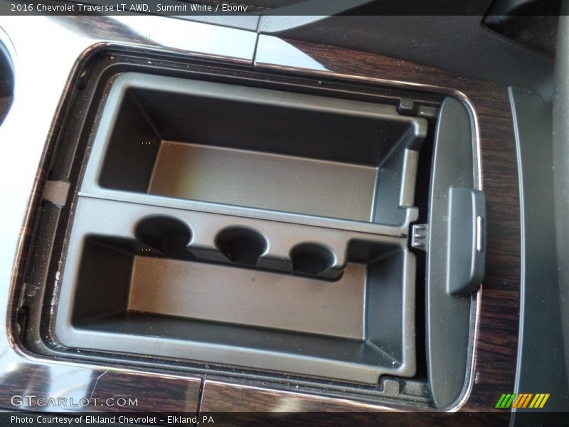 Summit White / Ebony 2016 Chevrolet Traverse LT AWD