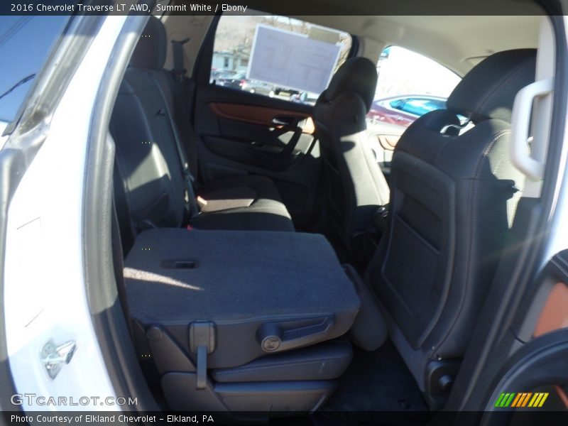 Summit White / Ebony 2016 Chevrolet Traverse LT AWD