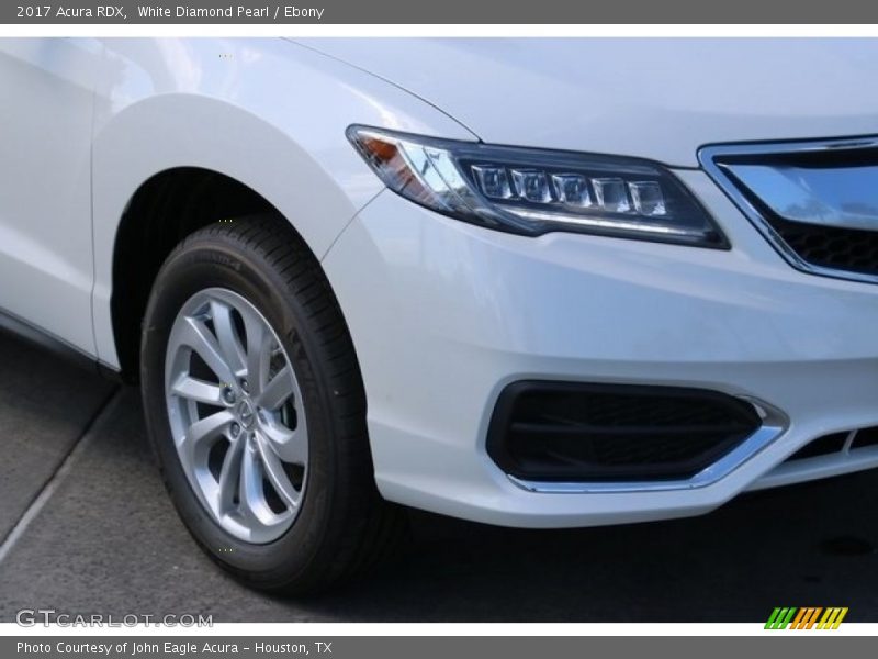 White Diamond Pearl / Ebony 2017 Acura RDX